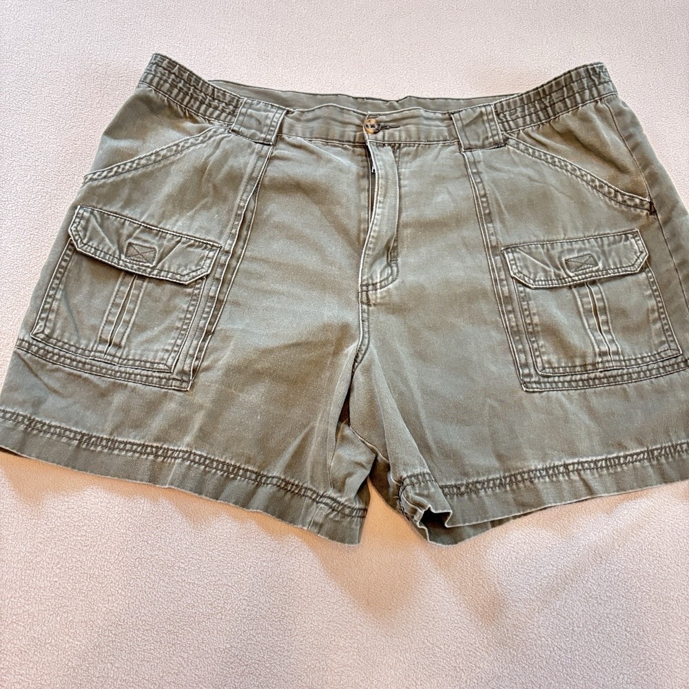 Outdoor Life Cargo Shorts Mens 40 Army Grn Cotton High Rise Hiking Everyday Wear